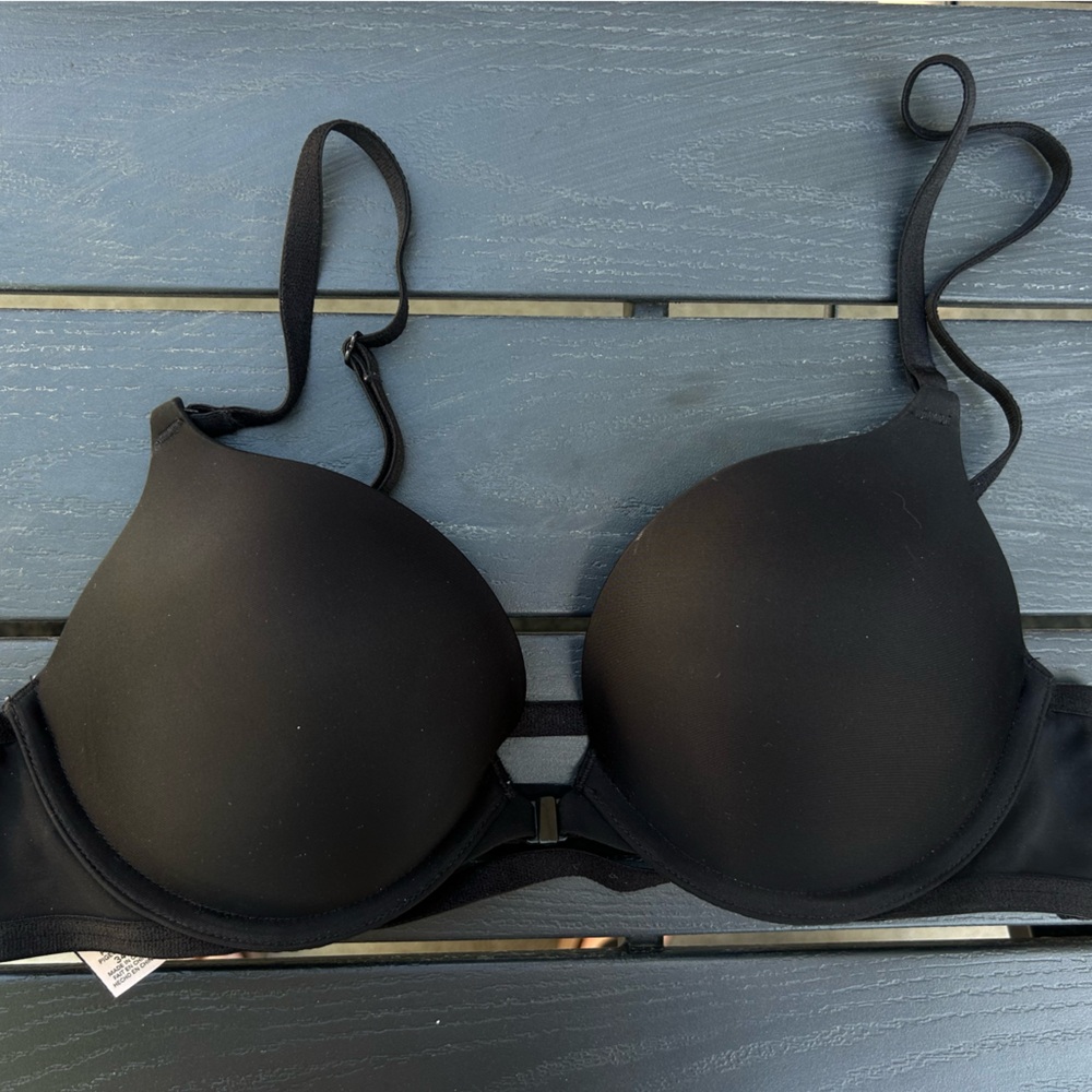 Victoria's Sectet Push Up Bra 34B